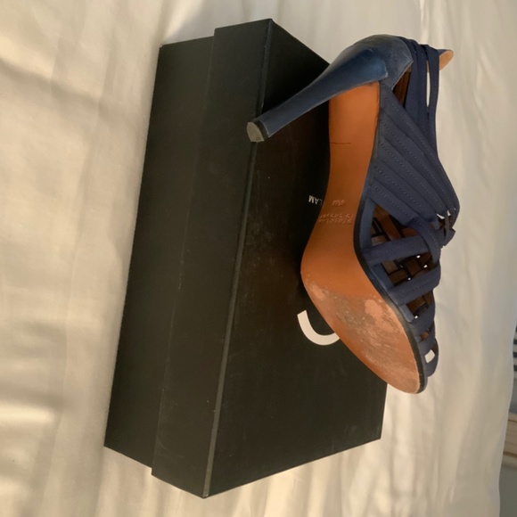 10 Crosby Derek Lam Navy pumps - Picture 2 of 5